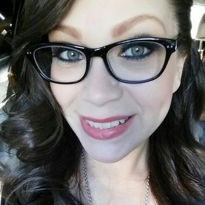 Meet your Posher, Petra